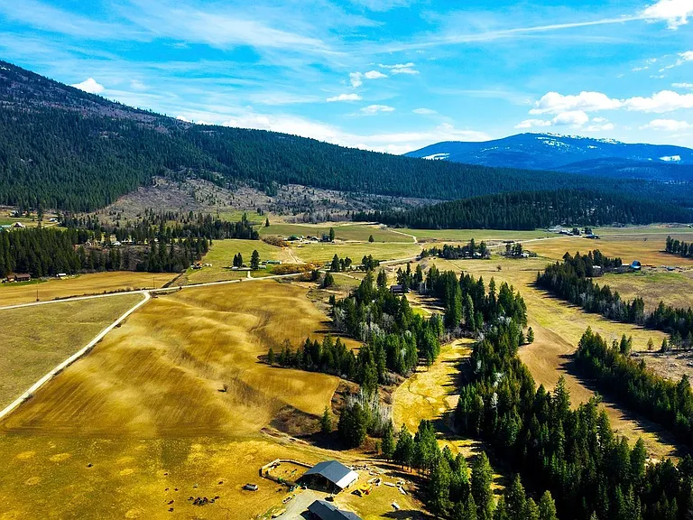 https://bgesh.properties/Farm%20&%20Ranch